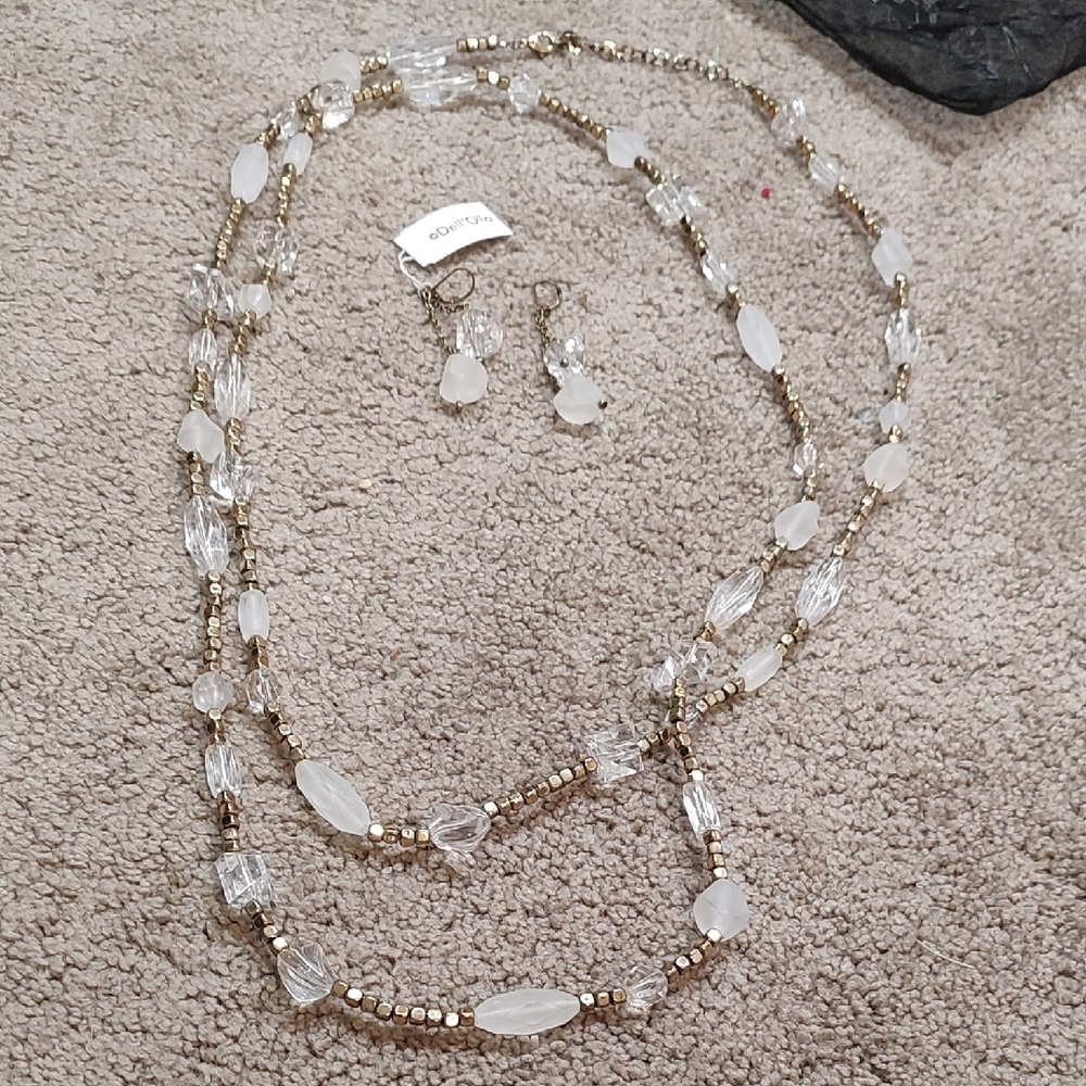 Linea by Louis Dell'Olio White and Gold Necklace Set